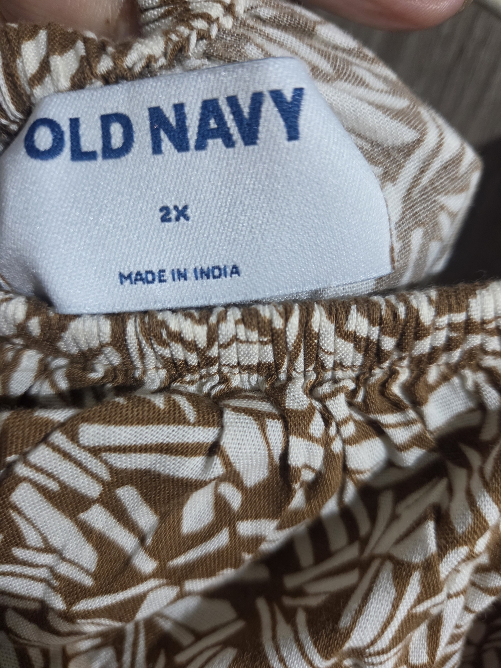 Old Navy Brown Leaf-Print Maxi Dress - Picture 3 of 9